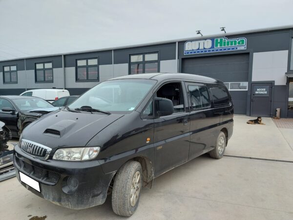 Dezmembram HYUNDAI H1 AN 2004, MOTOR 2,5 D