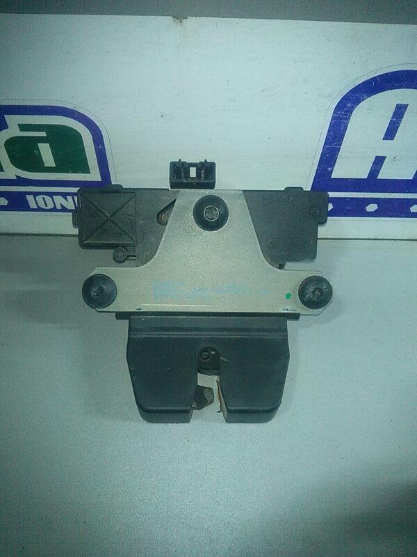 Incuietoare haion, FORD Focus II 2004-2010