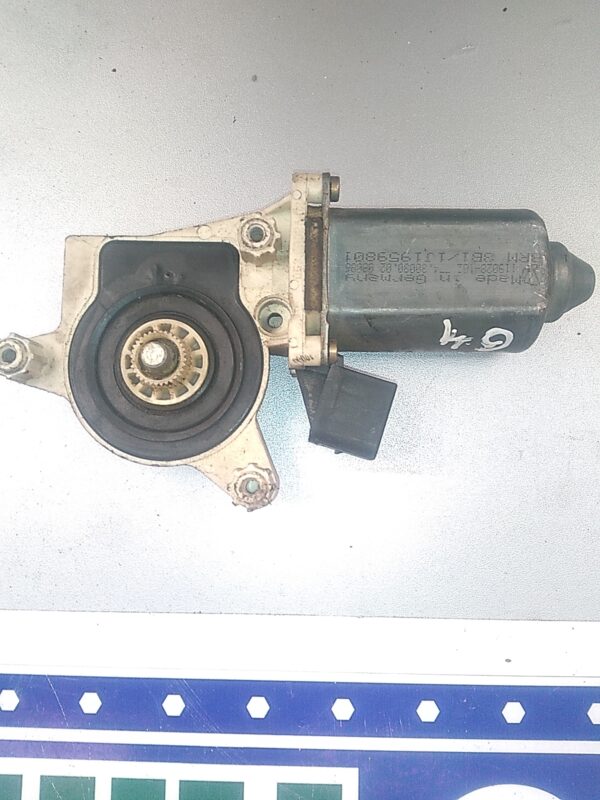 Motoras macara stanga fata, VOLKSWAGEN Golf IV 1J 1997-2005