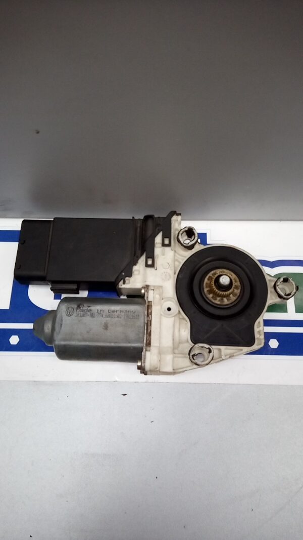 Motoras macara stanga fata, VOLKSWAGEN Golf IV 1J 1997-2005