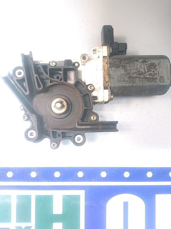 Motoras macara dreapta spate, BMW Seria VII E38 1994-2001
