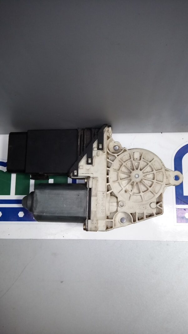 Motoras macara dreapta fata, SEAT Leon 1P 2005-2012