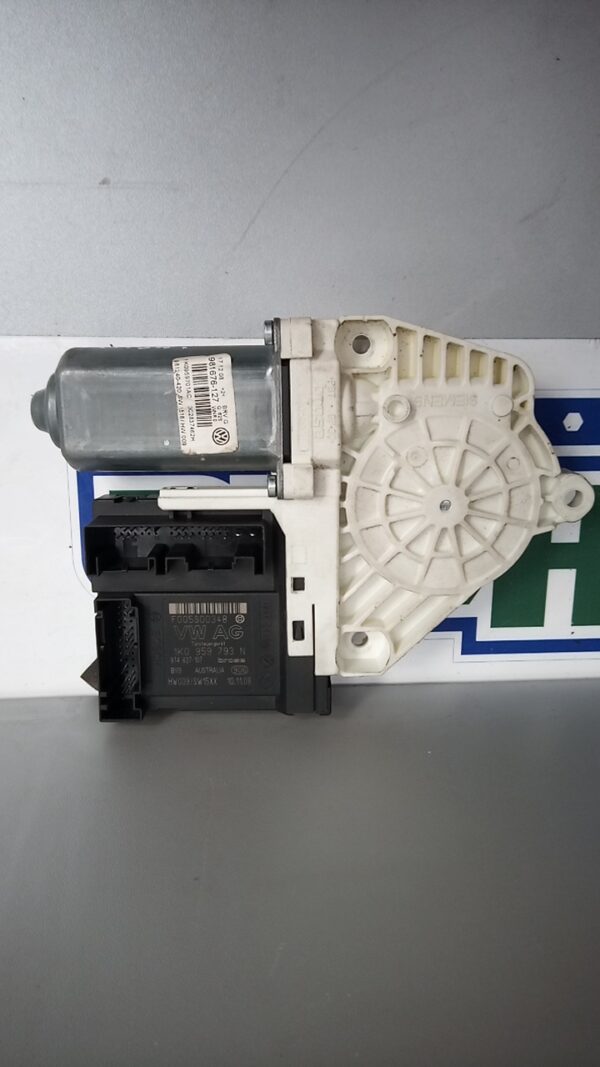 Motoras macara stanga fata, VOLKSWAGEN PASSAT B6 SEDAN 2005-2011