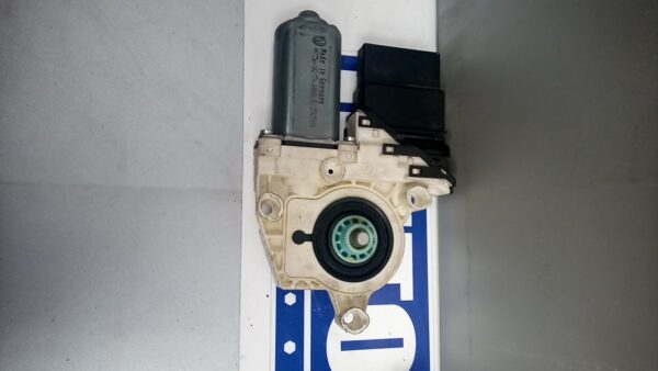 Motoras macara stanga spate, VOLKSWAGEN Golf V 1K 2003-2010