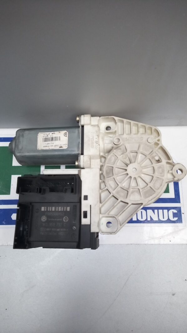 Motoras macara dreapta fata, SEAT Altea 5P1 2004-2009