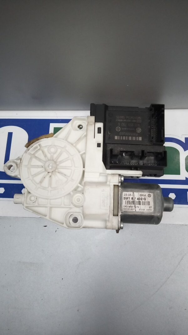 Motoras macara dreapta fata, VOLKSWAGEN Golf V 1K 2003-2010