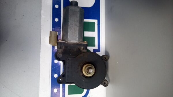 Motoras macara dreapta fata, BMW Seria III E46 1997-2006