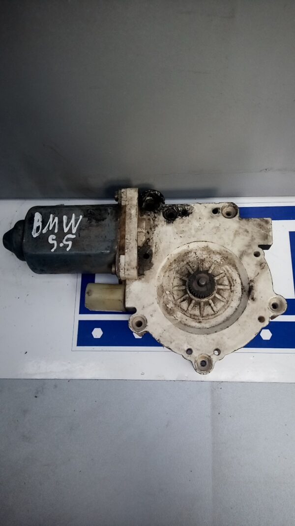 Motoras macara stanga fata, BMW Seria V E39 1995-2003