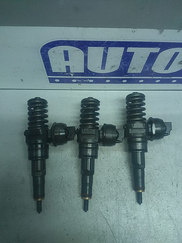 Injector VOLKSWAGEN PASSAT B6 SEDAN 2005-2011 1.9 TDI (105 cp)