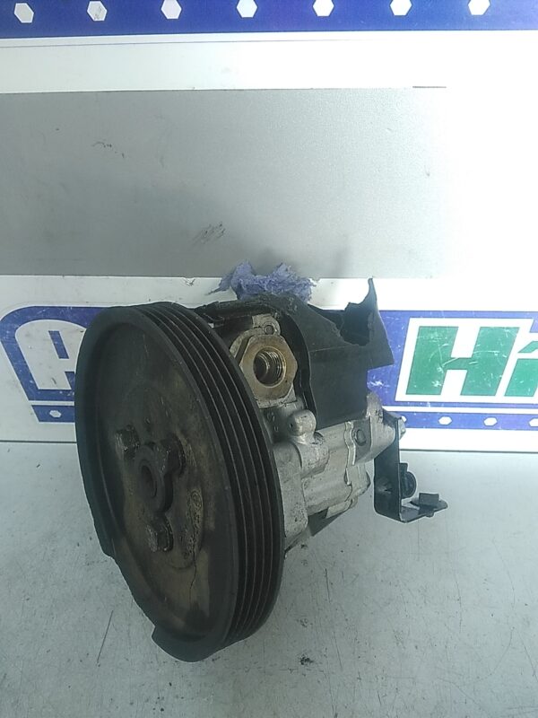 Pompa servodirectie BMW Seria III E46 1997-2006 3.0 D
