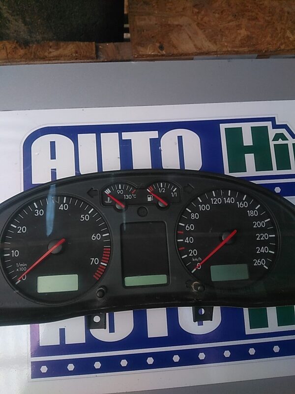 Ceas bord VOLKSWAGEN PASSAT B5 SEDAN 1997-2000 2.8 B