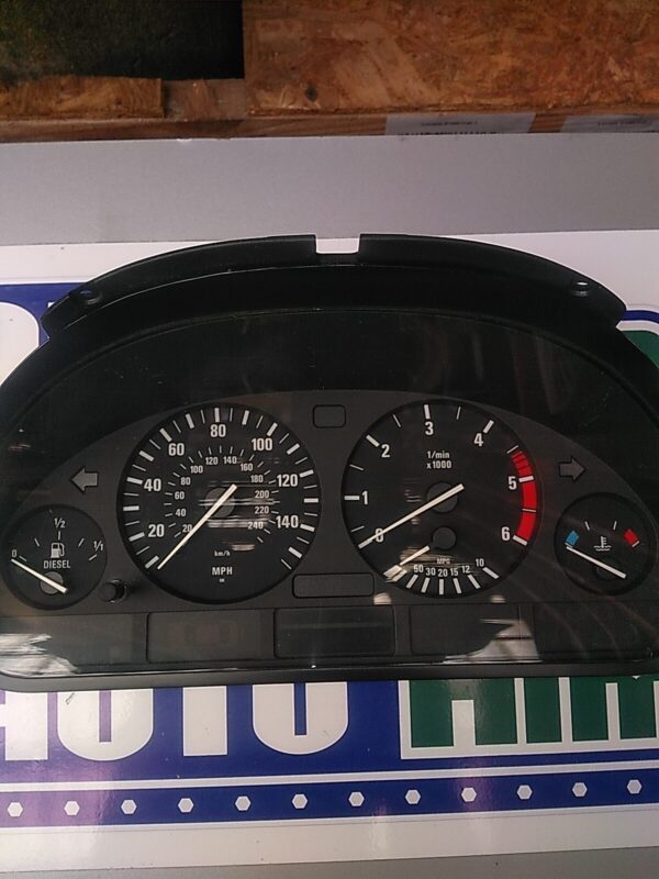 Ceas bord BMW Seria V E39 1995-2003 2.5 D