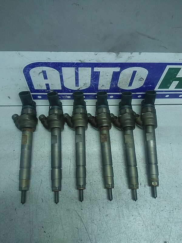 Injector 7810702 06 0445110616 BMW Seria 5 F10  2010-2014 3.0 D