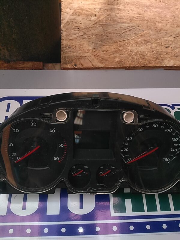 Ceas bord VOLKSWAGEN PASSAT B6 SEDAN 2005-2011 2.0 TDI