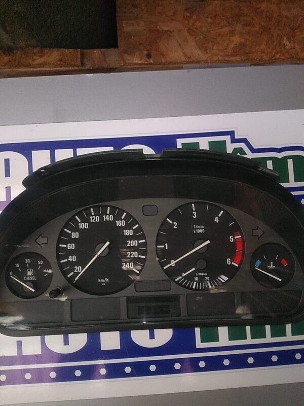 Ceas bord BMW Seria V E39 1995-2003 2.5 TDS