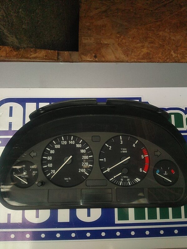 Ceas bord BMW Seria V E39 1995-2003 3.0 D