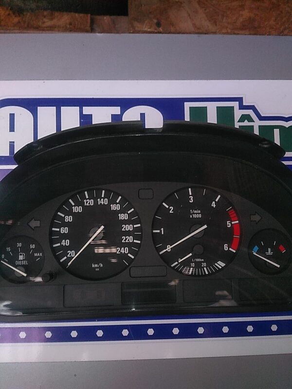 Ceas bord BMW Seria V E39 1995-2003 2.5 TDS