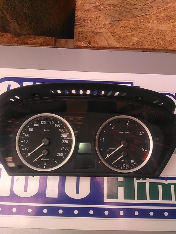 Ceas bord BMW Seria V E60 2004-2010 2.5 D