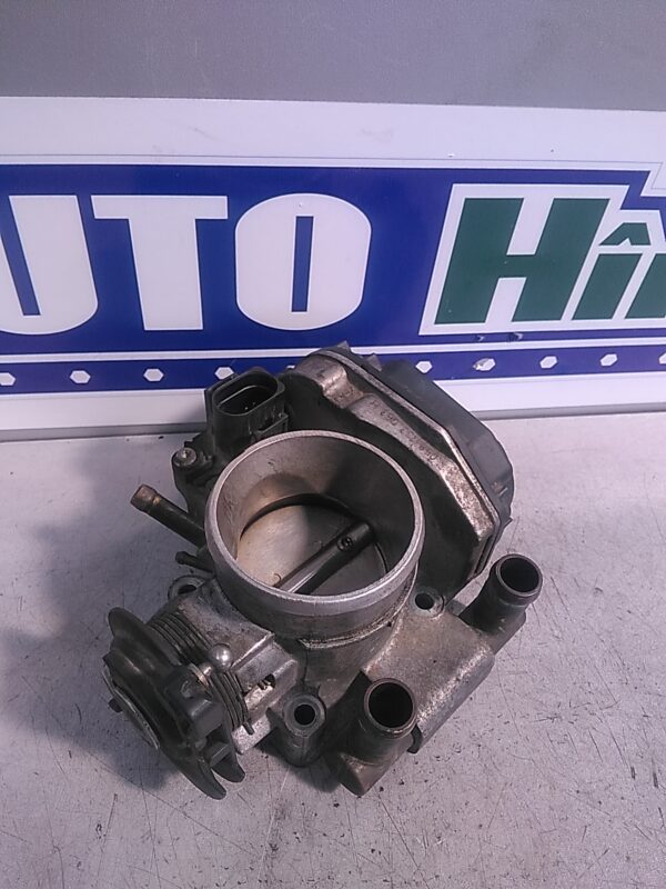 Clapeta acceleratie Volkswagen PASSAT B5 SEDAN 1.8 b 150 cp 1997-2000