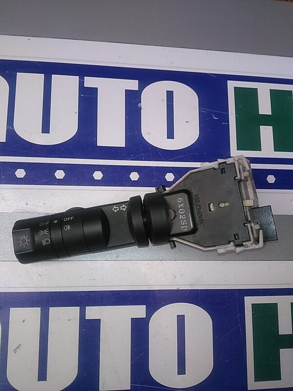 Maneta semnalizare NISSAN Navara D40 2004-2021