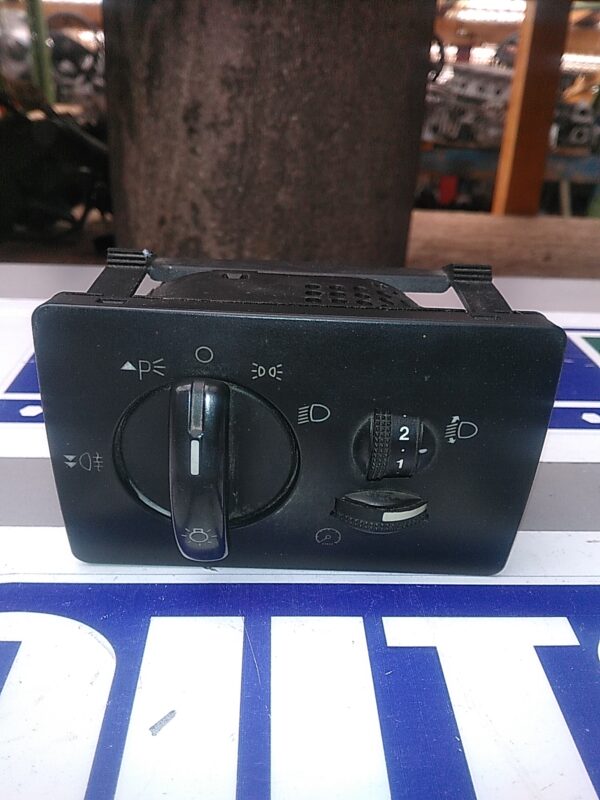 Bloc lumini Ford C Max MK1 2003-2010