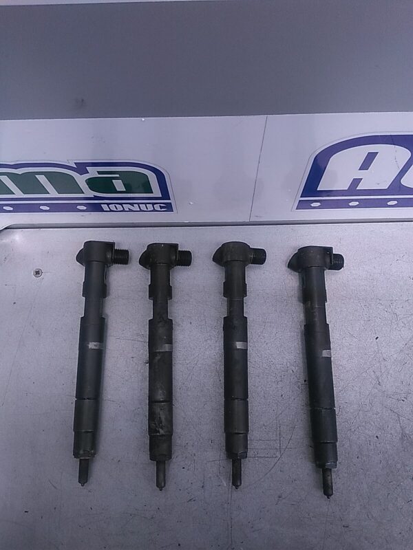 Injector MERCEDES E-Class W212 2009-2016 2.2 CDI 170 cp