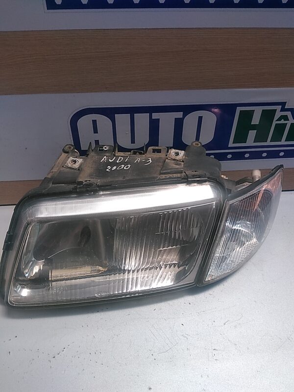 Far stanga Audi A3 8L 1996-2006