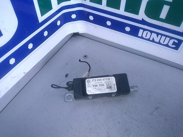 AMPLIFICATOR ANTENA VOLKSWAGEN TOURAN 1T1 2005-2010