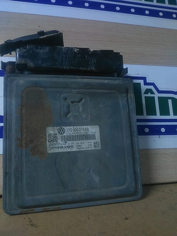 Calculator motor VOLKSWAGEN PASSAT B6 SEDAN 2005-2011 2.0 TDI