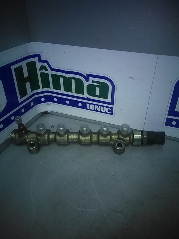 Rampa injectoare RENAULT Master II 2.2-2.5 DCI 90-115 CP 1997-2010