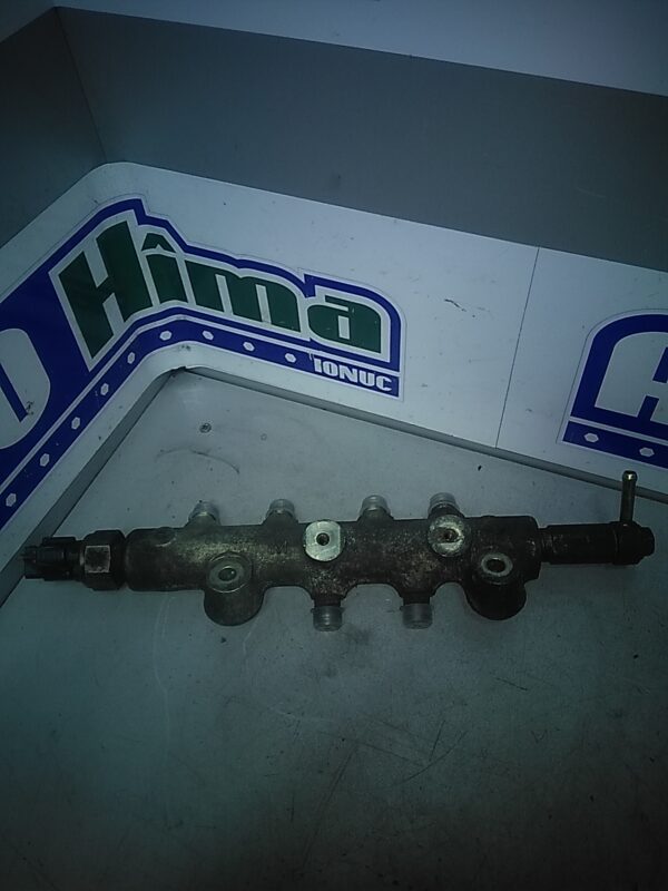 Rampa injectoare MAZDA 5 CR 2.0 D 110 CP 2004-2010