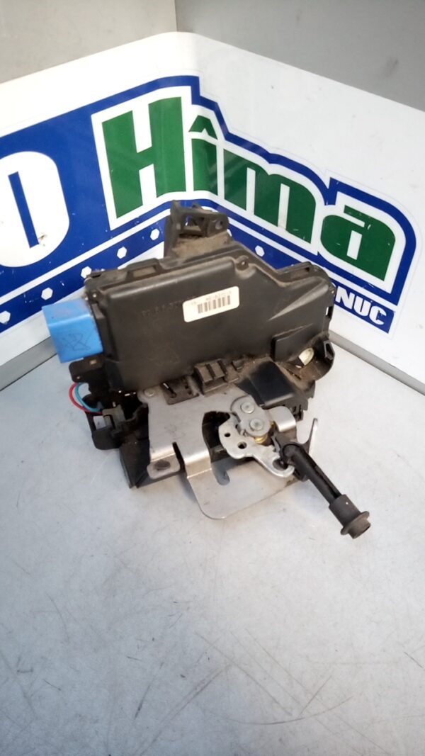Broasca usa stanga fata AUDI A8 4E 2002-2009