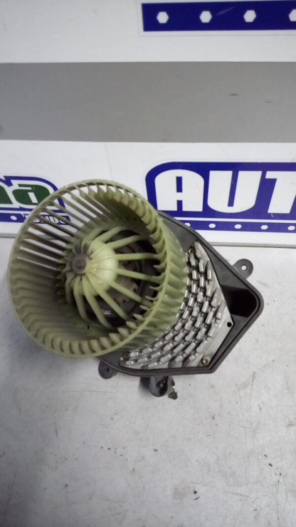 Ventilator habitaclu VOLKSWAGEN PASSAT B5 VARIANT 2001-2005