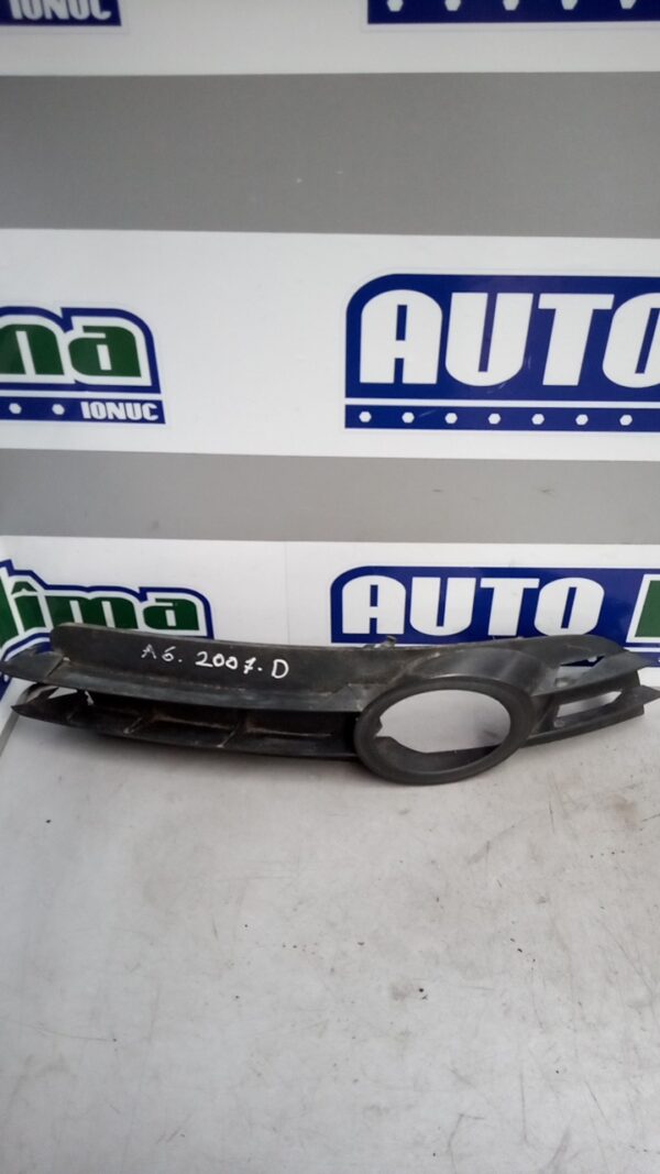 Grila proiector dreapta AUDI A6 4F C6 SEDAN 2004-2011