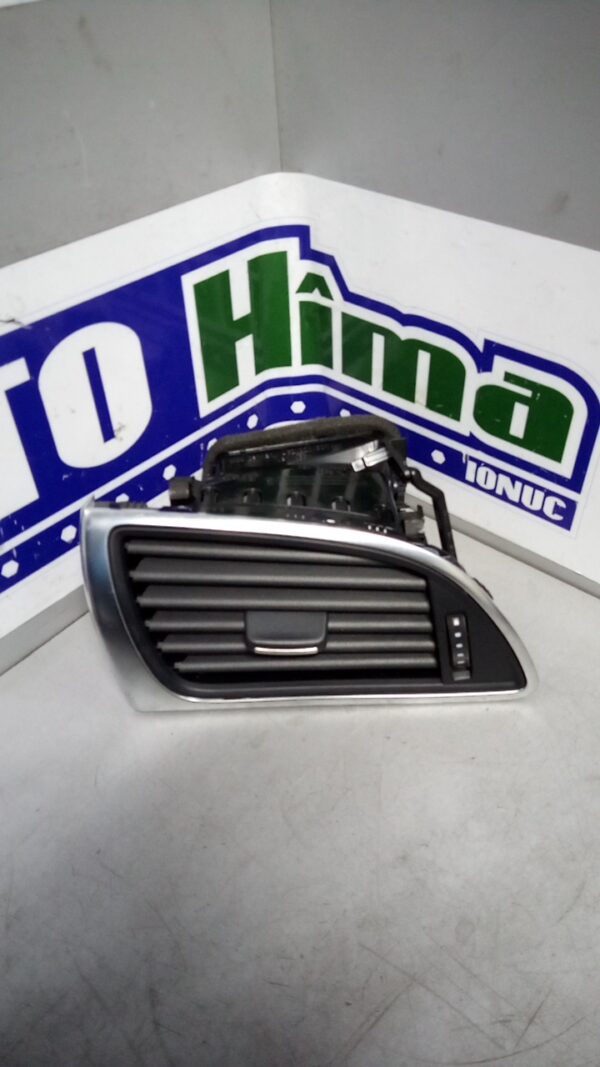 Grila aer bord stanga AUDI A6 C7 Sedan 2010-2018