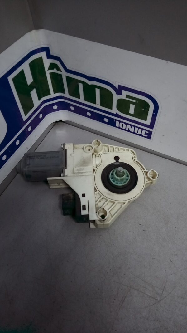 Motoras macara dreapta fata AUDI A6 C6 2005-2012