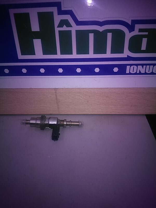 Injector RENAULT Megane III 1.5 DCI 90 CP 2008-2016