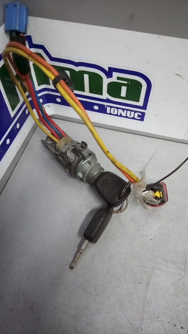 Contact cu cheie PEUGEOT 607 1999-2010