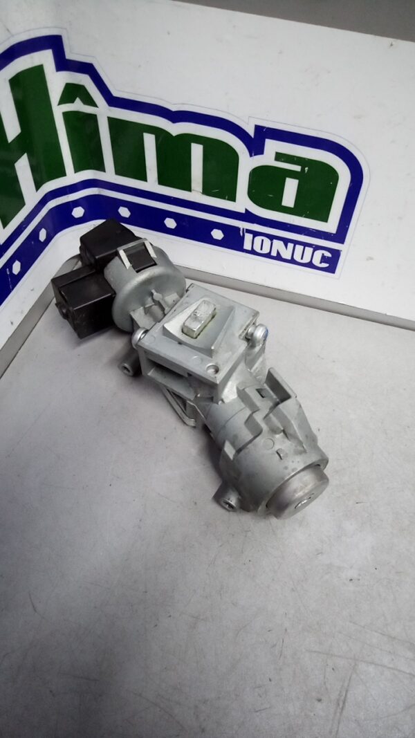 Contact FORD Focus II 2004-2010