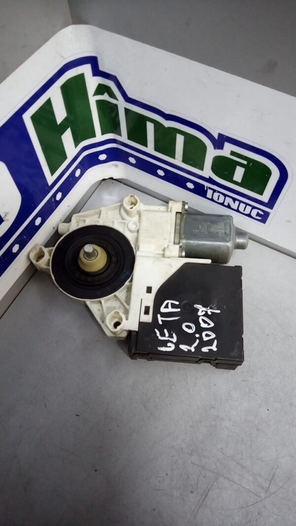 Motoras macara dreapta fata VOLKSWAGEN Jetta III 2004-2010