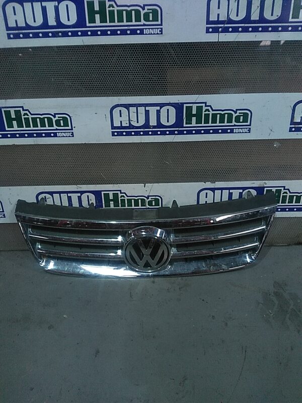 Grila capota cu emblema VOLKSWAGEN Touareg 7L 2002-2010