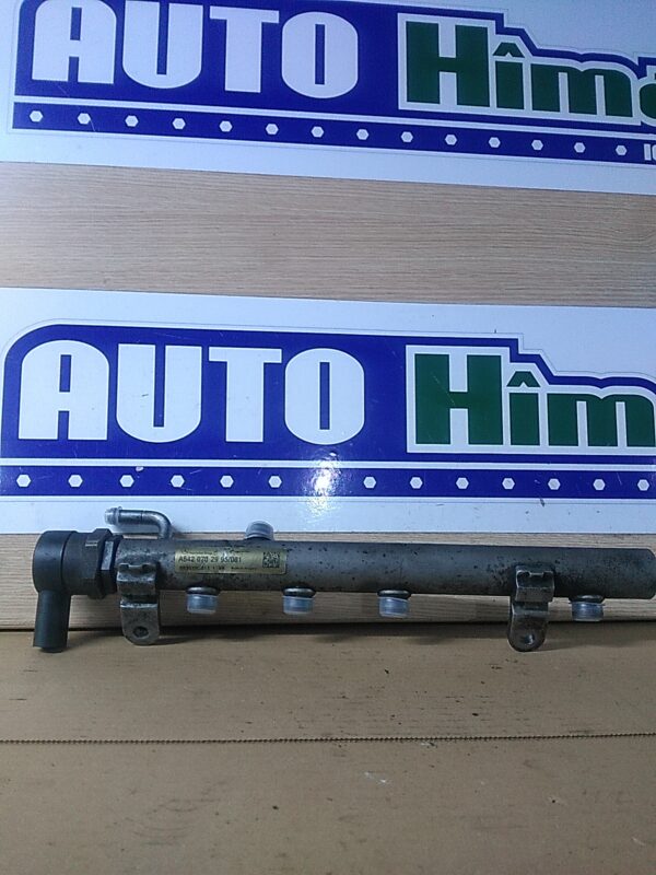 Rampa injectoare MERCEDES Vito Viano W639 2.2 CDI 2003-2014