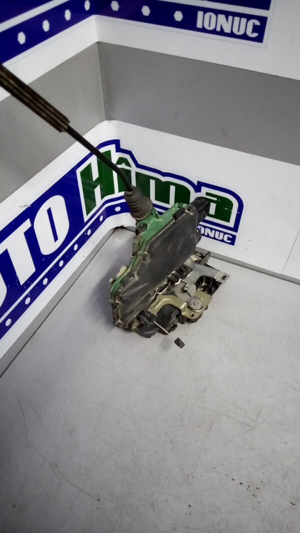 Broasca usa dreapta fata VOLKSWAGEN Golf IV 1J 1997-2005