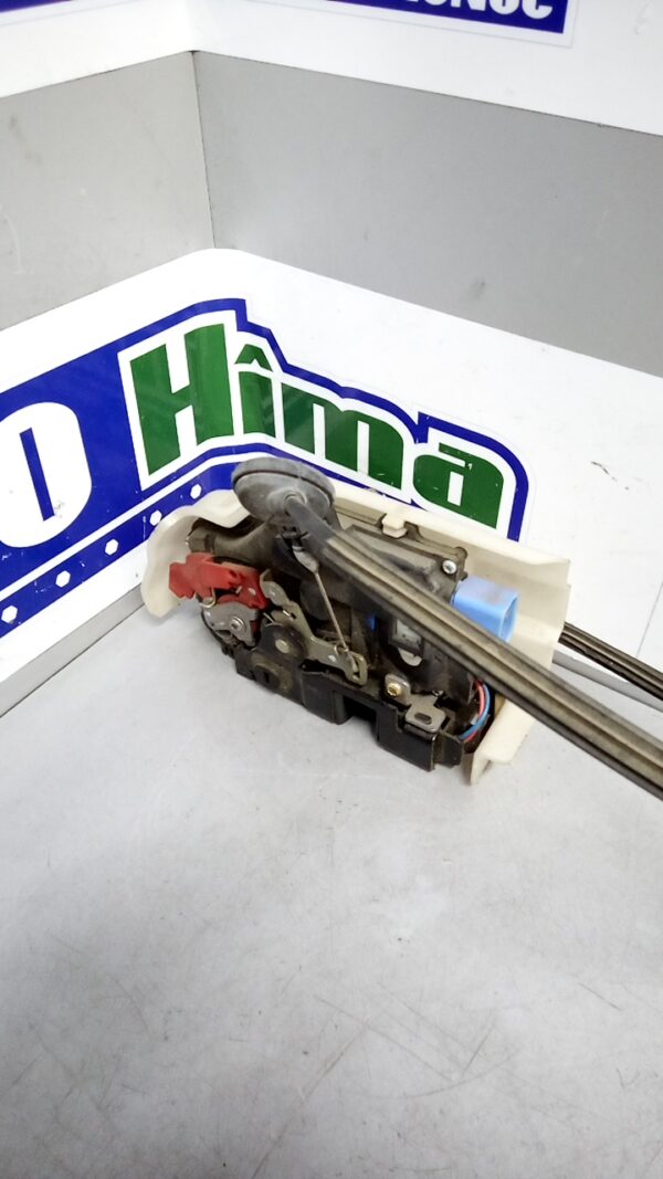 Broasca usa stanga spate VOLKSWAGEN Touran 1T1 2005-2010