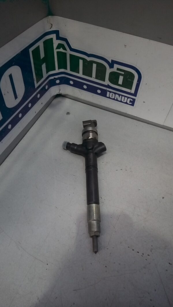 Injector DENSO TOYOTA Avensis T250 2003-2009 2.0 D D-4D