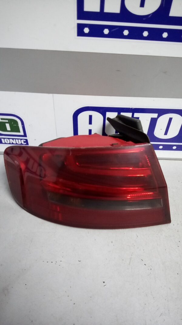 Stop stanga AUDI A4 B8 Sedan 2009-2015