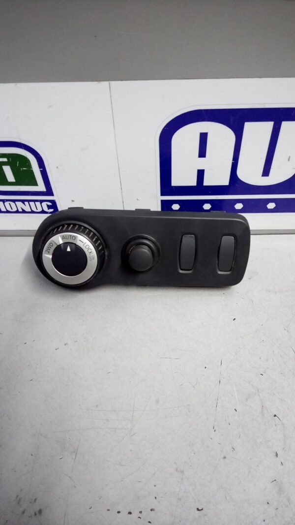 Panou butoane tractiune DACIA Duster MK1 2010-2017