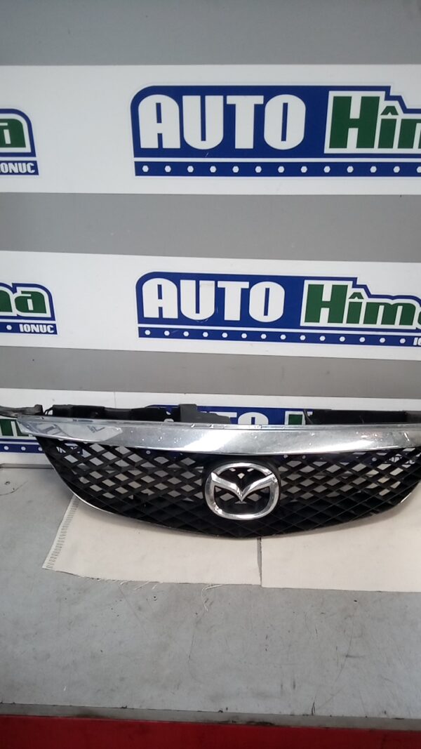 Grila capota cu emblema MAZDA Premacy CP 8W 1999-2005