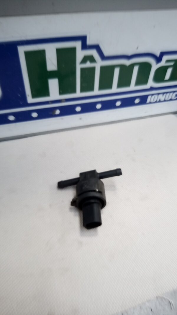 Senzor temperatura combustibil VOLKSWAGEN Passat B6 1.9 TDI 2005-2011