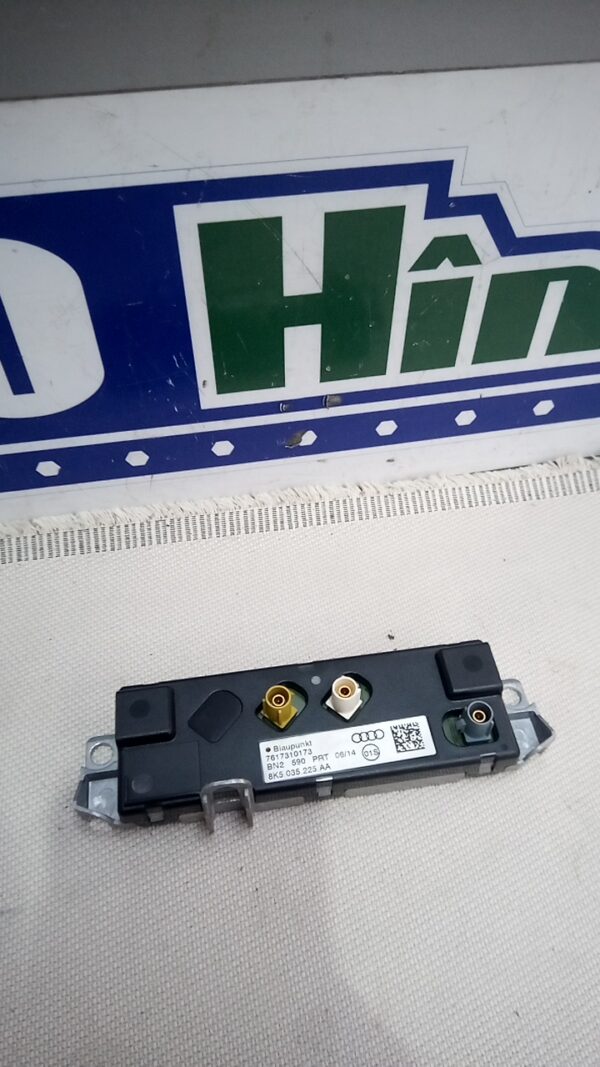 Amplificator antena BLAUPUNKT AUDI A4 B8 2009-2015